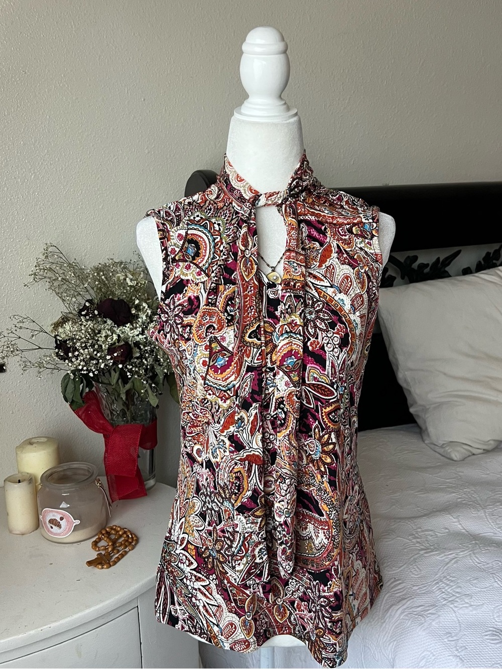 boho paisley tie neck halter cut top size small
